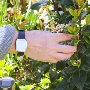 Fall-Detector-Wrist-Garden